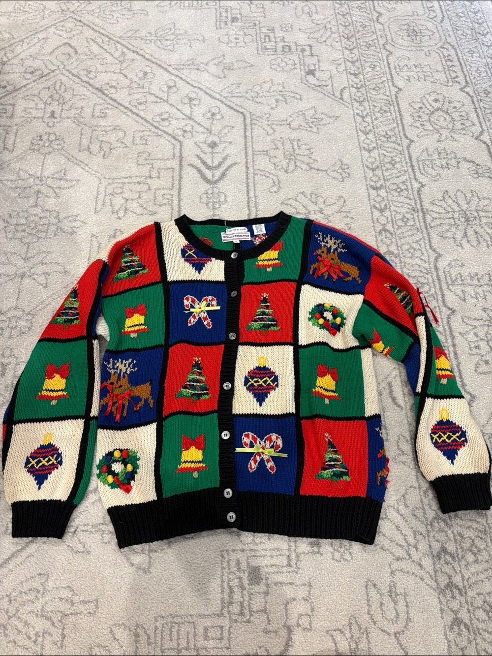 Hand Knit Vintage Christmas sweater, sz L